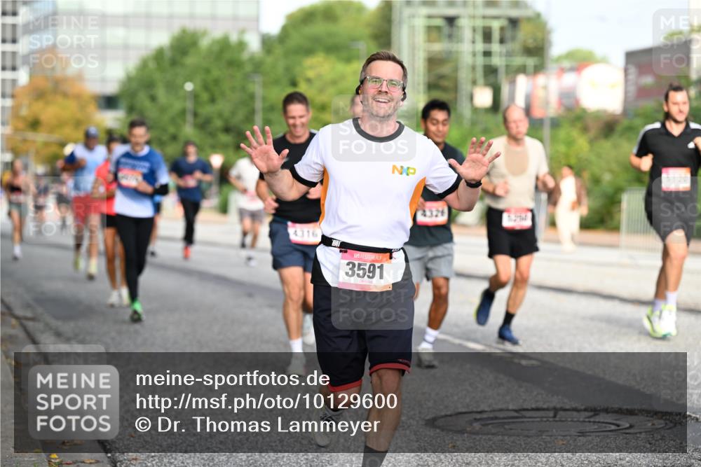 06.09.2026 - CURREX Alsterlauf Dr. Thomas Lammeyer http://msf.ph/oto/10129600 06.09.2026 09:51:13 Laufen 4316, 3591 meine-sportfotos.de