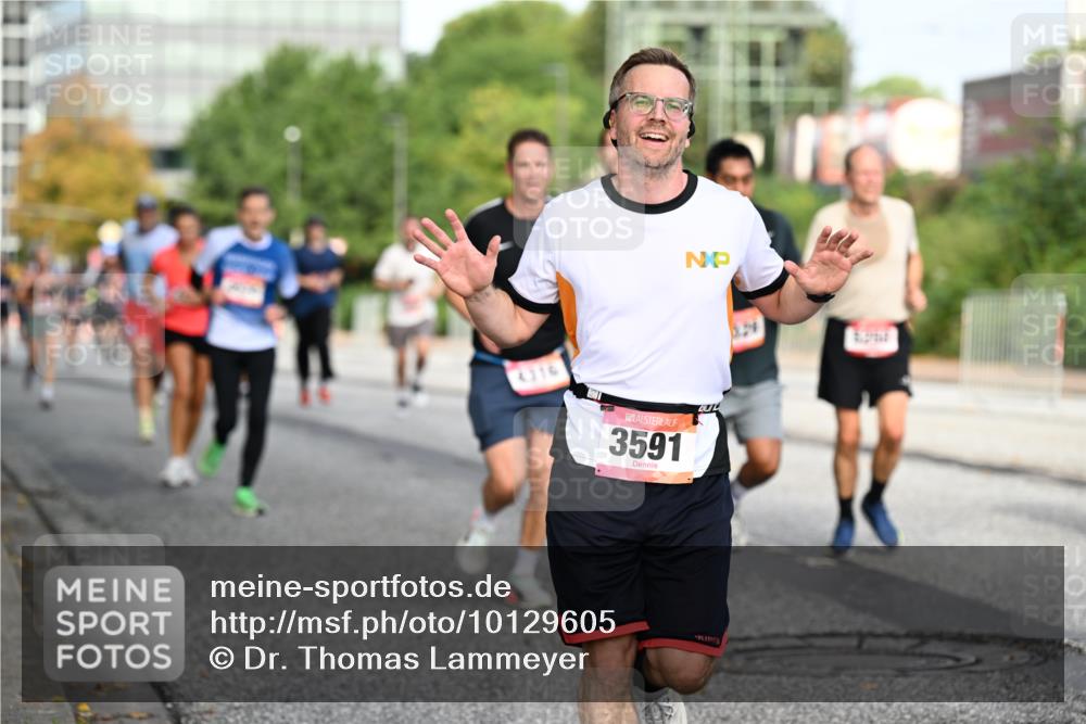 06.09.2026 - CURREX Alsterlauf Dr. Thomas Lammeyer http://msf.ph/oto/10129605 06.09.2026 09:51:14 Laufen 4316, 3591 meine-sportfotos.de