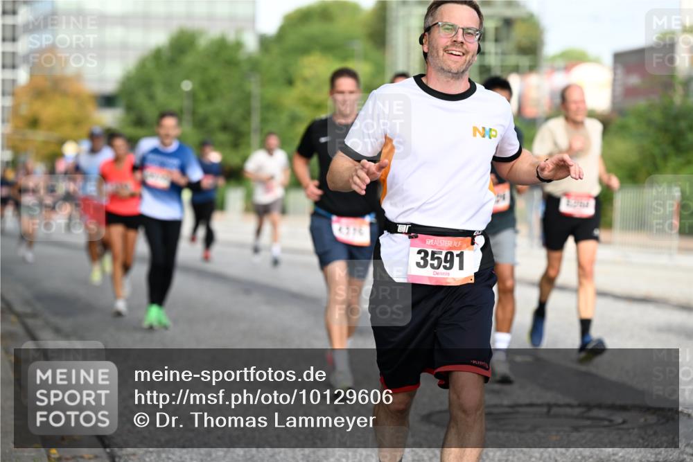 06.09.2026 - CURREX Alsterlauf Dr. Thomas Lammeyer http://msf.ph/oto/10129606 06.09.2026 09:51:14 Laufen 4376, 3591 meine-sportfotos.de