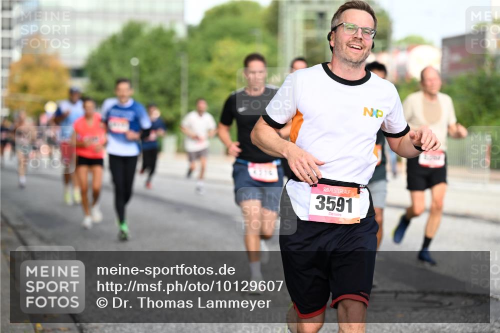 06.09.2026 - CURREX Alsterlauf Dr. Thomas Lammeyer http://msf.ph/oto/10129607 06.09.2026 09:51:14 Laufen 3591 meine-sportfotos.de
