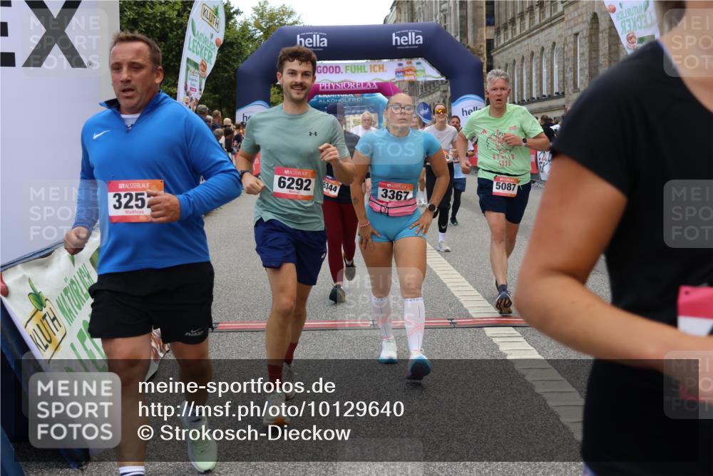 06.09.2026 - CURREX Alsterlauf Strokosch-Dieckow http://msf.ph/oto/10129640 06.09.2026 10:03:36 Ziel 2447, 2448, 2501, 2629, 2630, 2820, 2869, 3227, 3252, 3367, 3756, 4777, 5087, 5360, 5408, 5461, 5737, 6290, 6292, 6344, 8022, 8263, 8279, 8315, 8323 meine-sportfotos.de