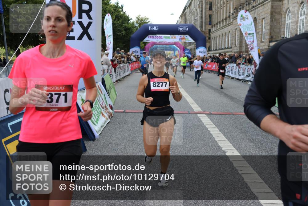 06.09.2026 - CURREX Alsterlauf Strokosch-Dieckow http://msf.ph/oto/10129704 06.09.2026 09:50:52 Ziel 2008, 2594, 2803, 3073, 3152, 3292, 3423, 3468, 3498, 4070, 4317, 4371, 4556, 4834, 4997, 4998, 5101, 5102, 5178, 5282, 5480, 5714, 6182, 8277 meine-sportfotos.de