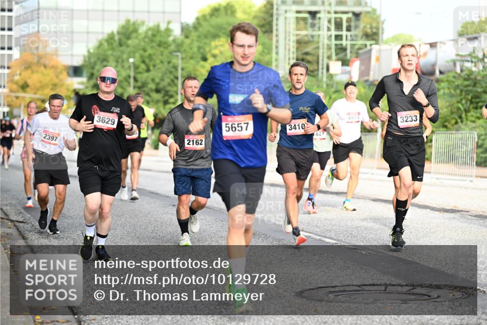 06.09.2026 - CURREX Alsterlauf Dr. Thomas Lammeyer http://msf.ph/oto/10129728 06.09.2026 09:51:28 Laufen 2397, 3629, 5657, 3410, 2162, 447, 4974, 3233 meine-sportfotos.de