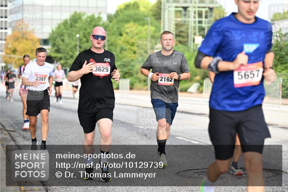 06.09.2026 - CURREX Alsterlauf Dr. Thomas Lammeyer http://msf.ph/oto/10129739 06.09.2026 09:51:29 Laufen 2397, 3629, 2162, 5657 meine-sportfotos.de