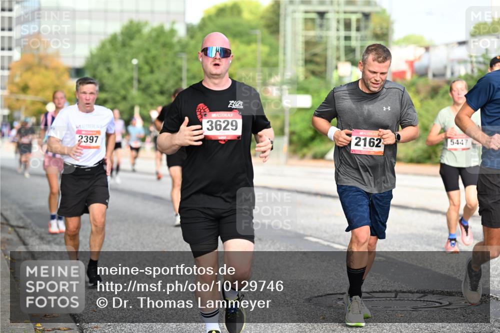 06.09.2026 - CURREX Alsterlauf Dr. Thomas Lammeyer http://msf.ph/oto/10129746 06.09.2026 09:51:29 Laufen 2397, 3629, 44, 2162, 5447 meine-sportfotos.de