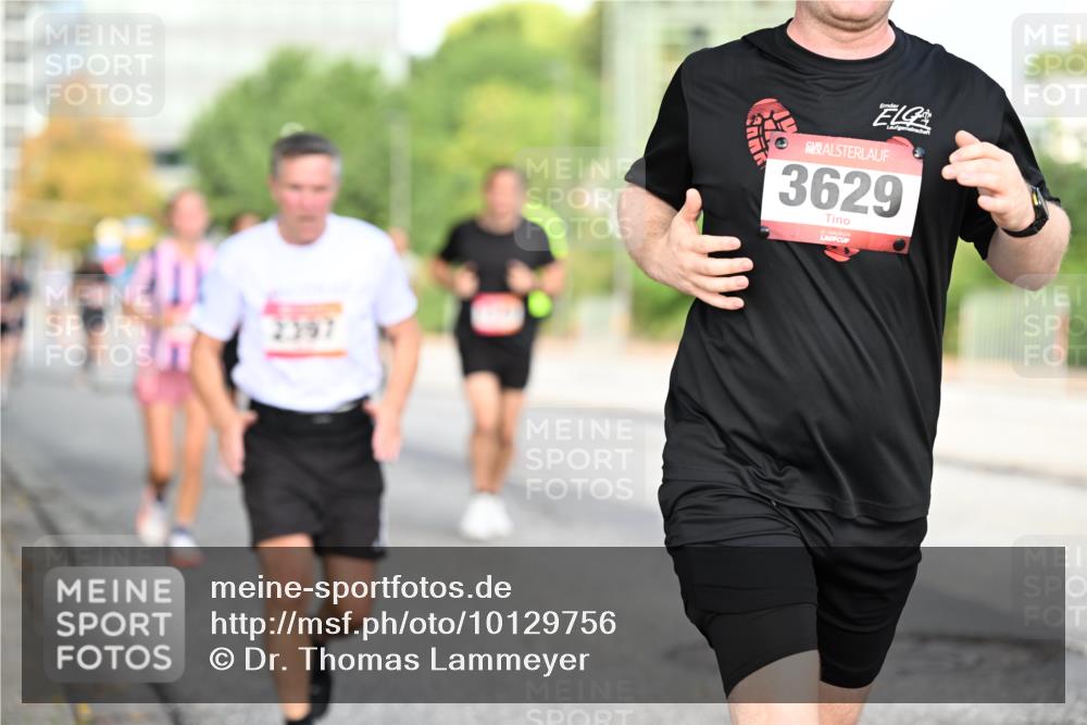 06.09.2026 - CURREX Alsterlauf Dr. Thomas Lammeyer http://msf.ph/oto/10129756 06.09.2026 09:51:31 Laufen 2397, 3629 meine-sportfotos.de