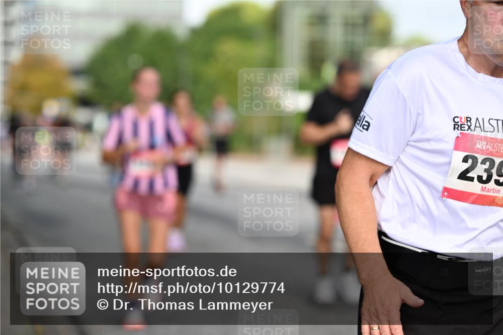 06.09.2026 - CURREX Alsterlauf Dr. Thomas Lammeyer http://msf.ph/oto/10129774 06.09.2026 09:51:32 Laufen 239 meine-sportfotos.de