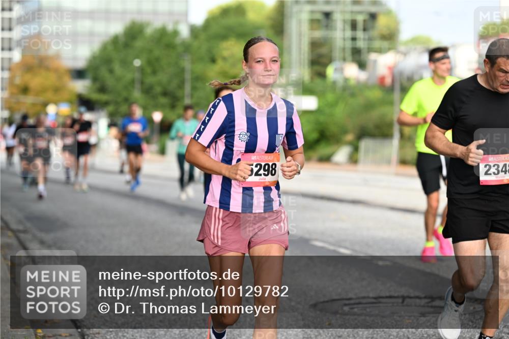 06.09.2026 - CURREX Alsterlauf Dr. Thomas Lammeyer http://msf.ph/oto/10129782 06.09.2026 09:51:33 Laufen 5298, 2345 meine-sportfotos.de