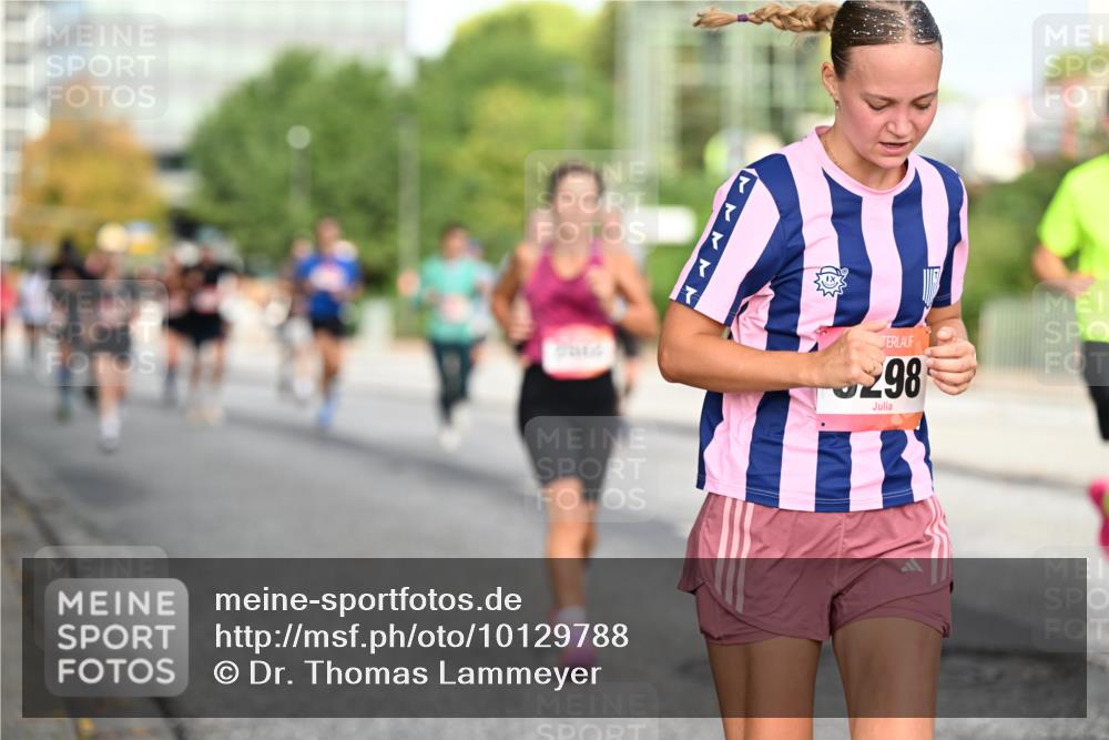 06.09.2026 - CURREX Alsterlauf Dr. Thomas Lammeyer http://msf.ph/oto/10129788 06.09.2026 09:51:34 Laufen 298 meine-sportfotos.de