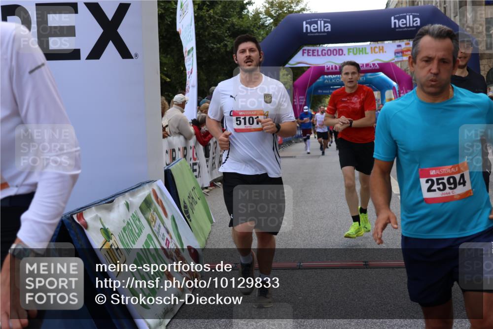 06.09.2026 - CURREX Alsterlauf Strokosch-Dieckow http://msf.ph/oto/10129833 06.09.2026 09:50:58 Ziel 2008, 2200, 2594, 2803, 3073, 3152, 3279, 3423, 3468, 3498, 3664, 3700, 4070, 4317, 4687, 5101, 5102, 5480, 6182, 6277 meine-sportfotos.de