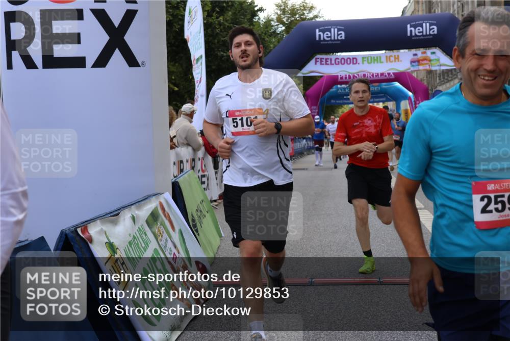 06.09.2026 - CURREX Alsterlauf Strokosch-Dieckow http://msf.ph/oto/10129853 06.09.2026 09:50:58 Ziel 2008, 2200, 2594, 2803, 3073, 3152, 3279, 3423, 3468, 3498, 3664, 3700, 4070, 4317, 4687, 5101, 5102, 5480, 6182, 6277 meine-sportfotos.de