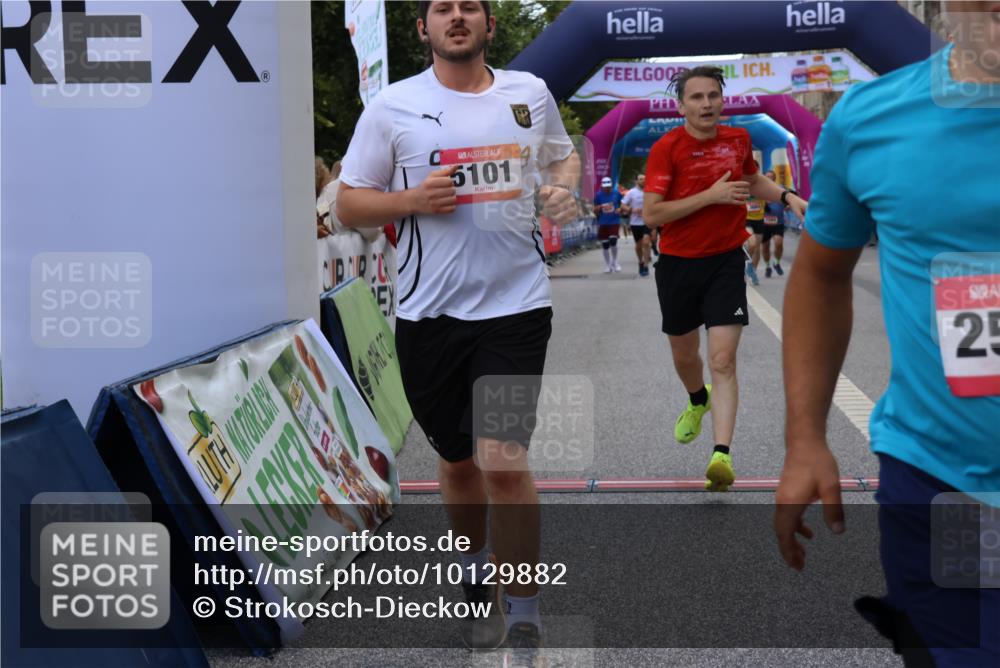06.09.2026 - CURREX Alsterlauf Strokosch-Dieckow http://msf.ph/oto/10129882 06.09.2026 09:50:58 Ziel 2008, 2200, 2594, 2803, 3073, 3152, 3279, 3423, 3468, 3498, 3664, 3700, 4070, 4317, 4687, 5101, 5102, 5480, 6182, 6277 meine-sportfotos.de