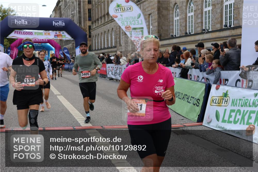 06.09.2026 - CURREX Alsterlauf Strokosch-Dieckow http://msf.ph/oto/10129892 06.09.2026 10:03:51 Ziel 2386, 3059, 3094, 3405, 3651, 3766, 4132, 4591, 4606, 5468, 5911, 6247, 8219 meine-sportfotos.de