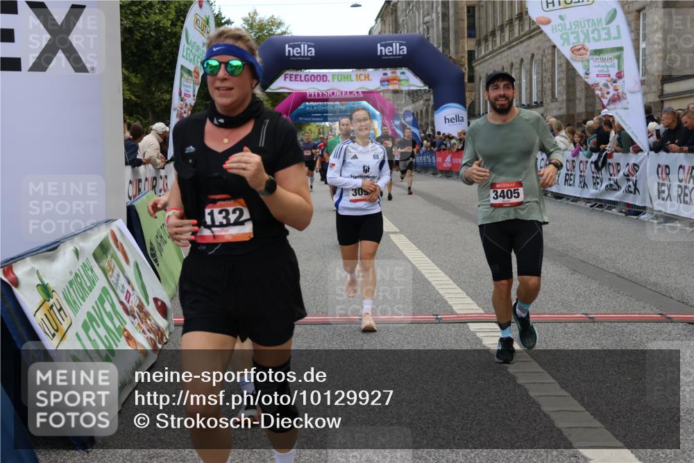 06.09.2026 - CURREX Alsterlauf Strokosch-Dieckow http://msf.ph/oto/10129927 06.09.2026 10:03:52 Ziel 2042, 2386, 2989, 3059, 3094, 3405, 3651, 3766, 4132, 4591, 4606, 4972, 5468, 5911, 6247, 8219 meine-sportfotos.de