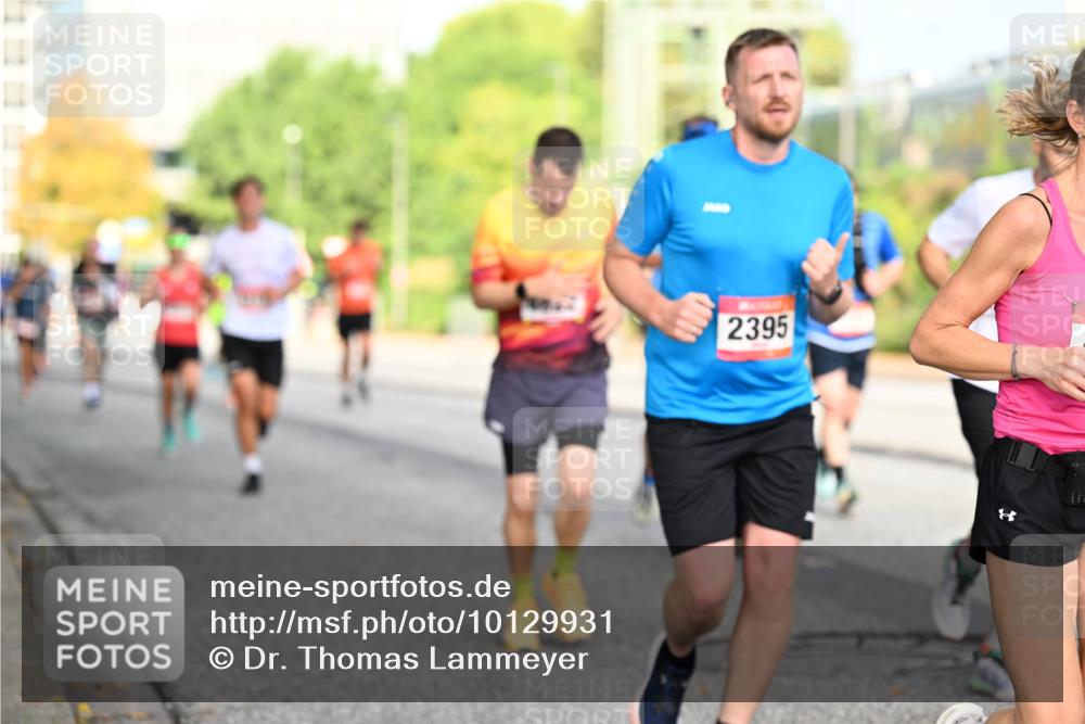 06.09.2026 - CURREX Alsterlauf Dr. Thomas Lammeyer http://msf.ph/oto/10129931 06.09.2026 09:51:54 Laufen 2395, 11 meine-sportfotos.de