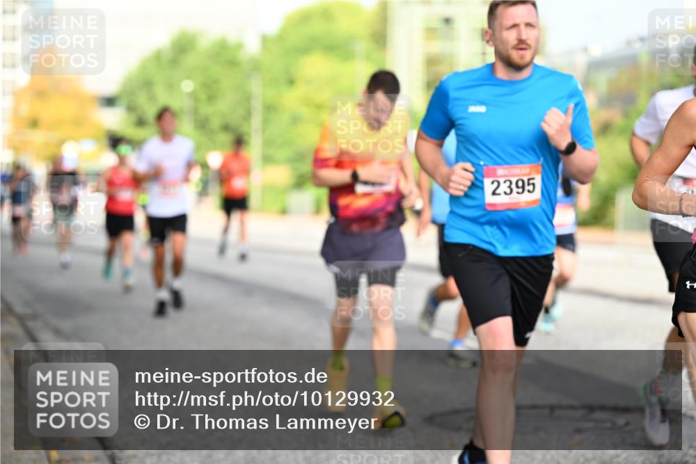 06.09.2026 - CURREX Alsterlauf Dr. Thomas Lammeyer http://msf.ph/oto/10129932 06.09.2026 09:51:54 Laufen 2395 meine-sportfotos.de