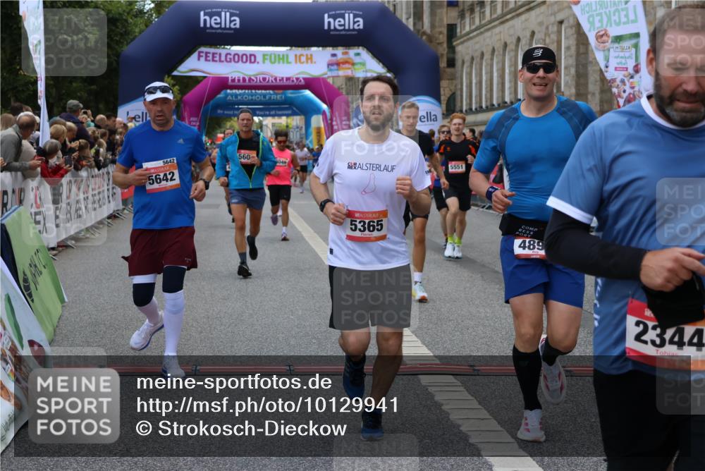 06.09.2026 - CURREX Alsterlauf Strokosch-Dieckow http://msf.ph/oto/10129941 06.09.2026 09:51:07 Ziel 2200, 2344, 2358, 3237, 3279, 3664, 3700, 4681, 4895, 5365, 5551, 5609, 5642, 5977, 6204, 8049, 8195 meine-sportfotos.de