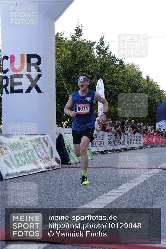 06.09.2026 - CURREX Alsterlauf Yannick Fuchs http://msf.ph/oto/10129948 06.09.2026 09:37:58 Ziel 2802, 3382, 5901, 6001, 6300, 8011 meine-sportfotos.de