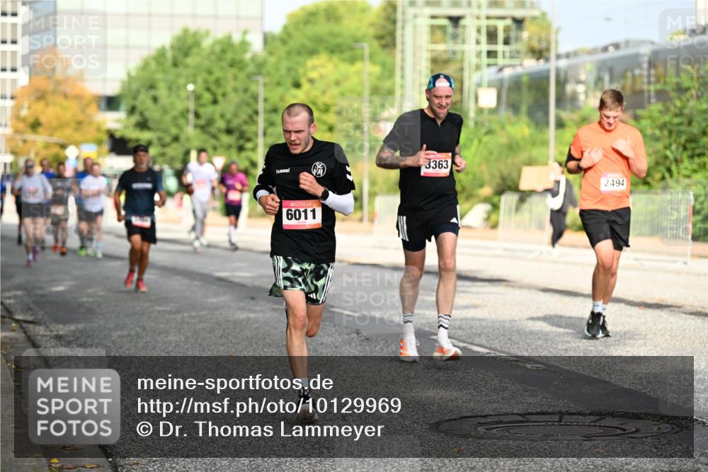 06.09.2026 - CURREX Alsterlauf Dr. Thomas Lammeyer http://msf.ph/oto/10129969 06.09.2026 09:51:59 Laufen 6011, 3363, 2494 meine-sportfotos.de