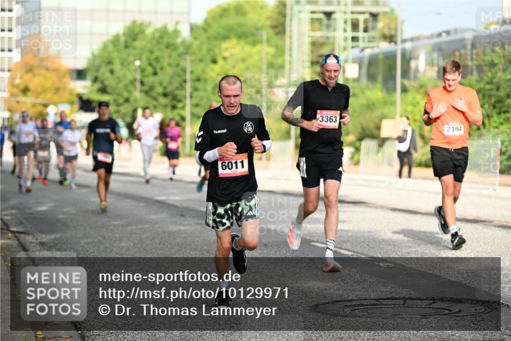 06.09.2026 - CURREX Alsterlauf Dr. Thomas Lammeyer http://msf.ph/oto/10129971 06.09.2026 09:51:59 Laufen 6011, 3363, 2494 meine-sportfotos.de