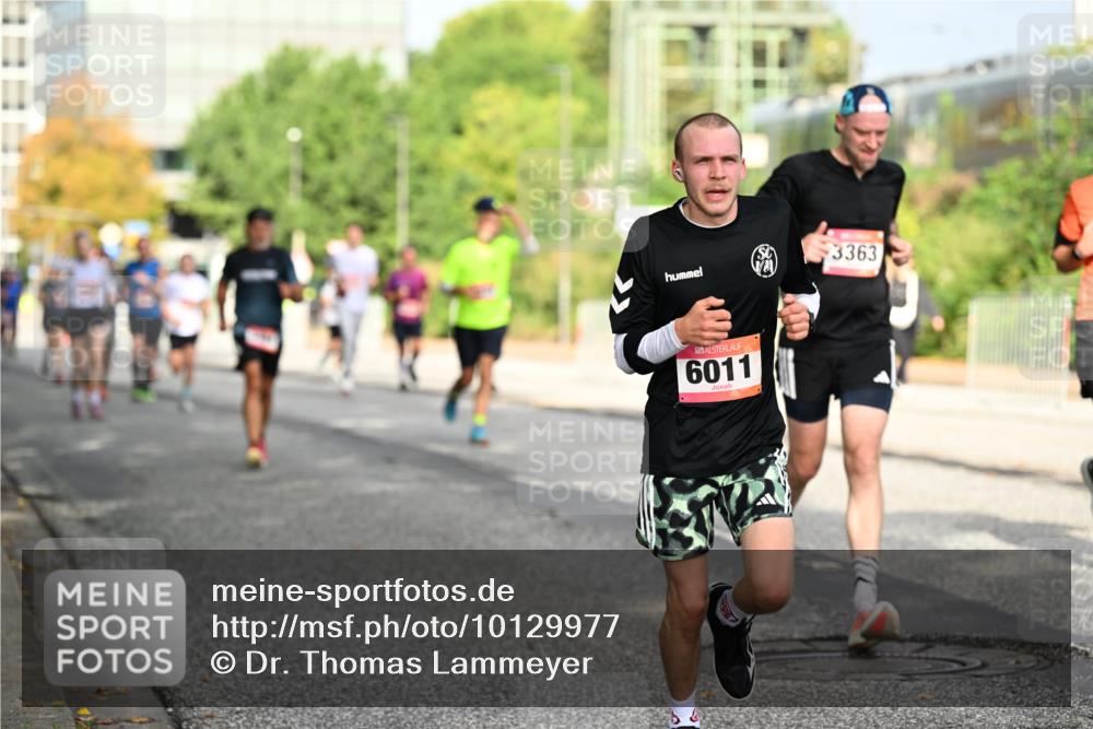 06.09.2026 - CURREX Alsterlauf Dr. Thomas Lammeyer http://msf.ph/oto/10129977 06.09.2026 09:51:59 Laufen 3363, 6011 meine-sportfotos.de
