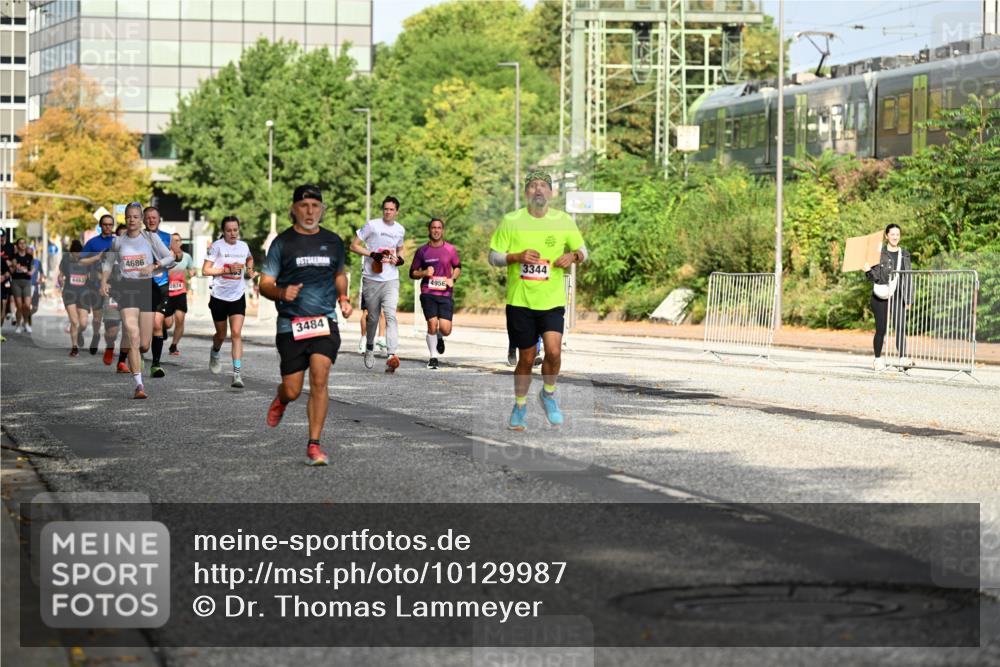 06.09.2026 - CURREX Alsterlauf Dr. Thomas Lammeyer http://msf.ph/oto/10129987 06.09.2026 09:52:01 Laufen 4686, 2874, 4956, 3344, 3484 meine-sportfotos.de