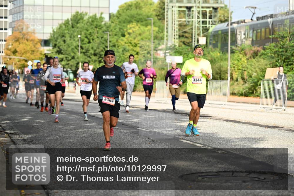 06.09.2026 - CURREX Alsterlauf Dr. Thomas Lammeyer http://msf.ph/oto/10129997 06.09.2026 09:52:02 Laufen 1954, 4686, 4512, 4956, 243, 420, 3484, 3344 meine-sportfotos.de