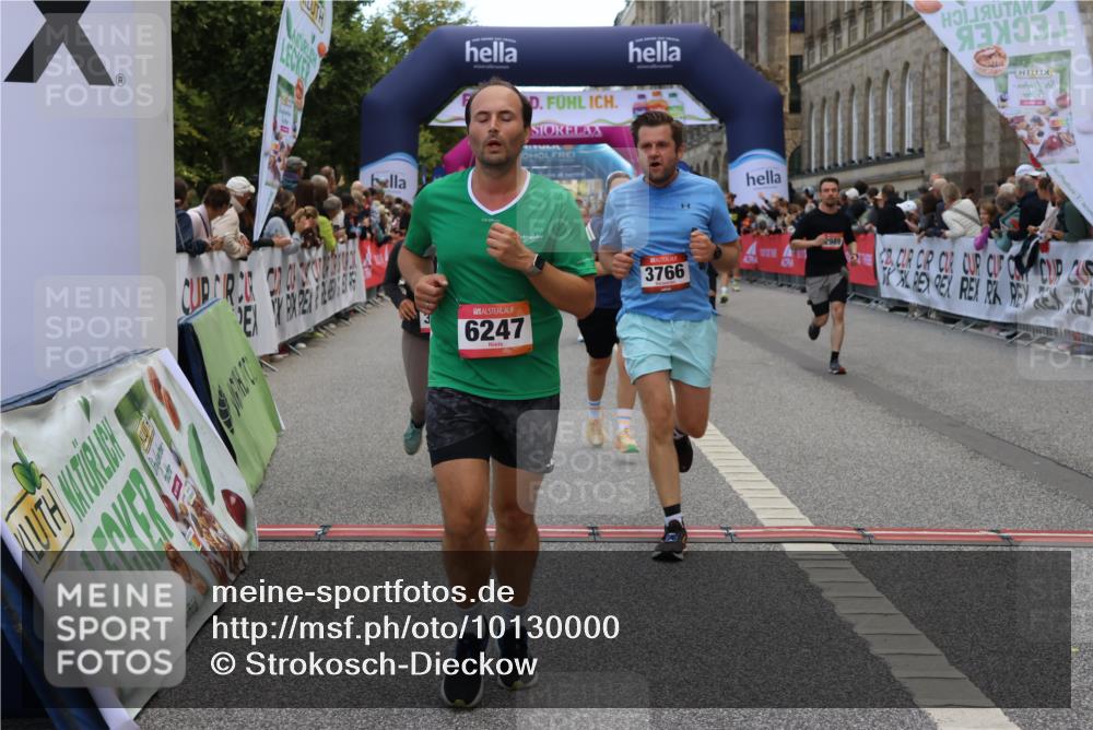06.09.2026 - CURREX Alsterlauf Strokosch-Dieckow http://msf.ph/oto/10130000 06.09.2026 10:03:55 Ziel 2042, 2989, 3059, 3094, 3378, 3405, 3651, 3766, 4004, 4132, 4968, 4972, 4979, 5284, 5468, 5911, 6247, 8044, 8079 meine-sportfotos.de