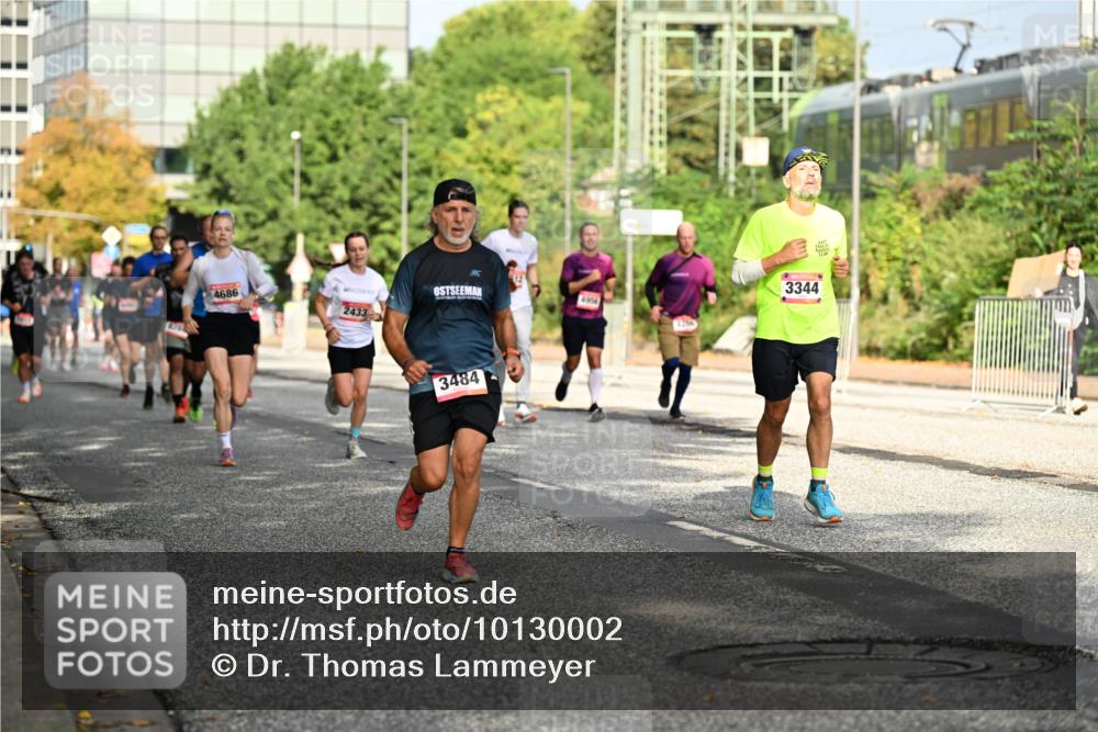 06.09.2026 - CURREX Alsterlauf Dr. Thomas Lammeyer http://msf.ph/oto/10130002 06.09.2026 09:52:02 Laufen 4954, 4686, 2433, 3484, 3344 meine-sportfotos.de