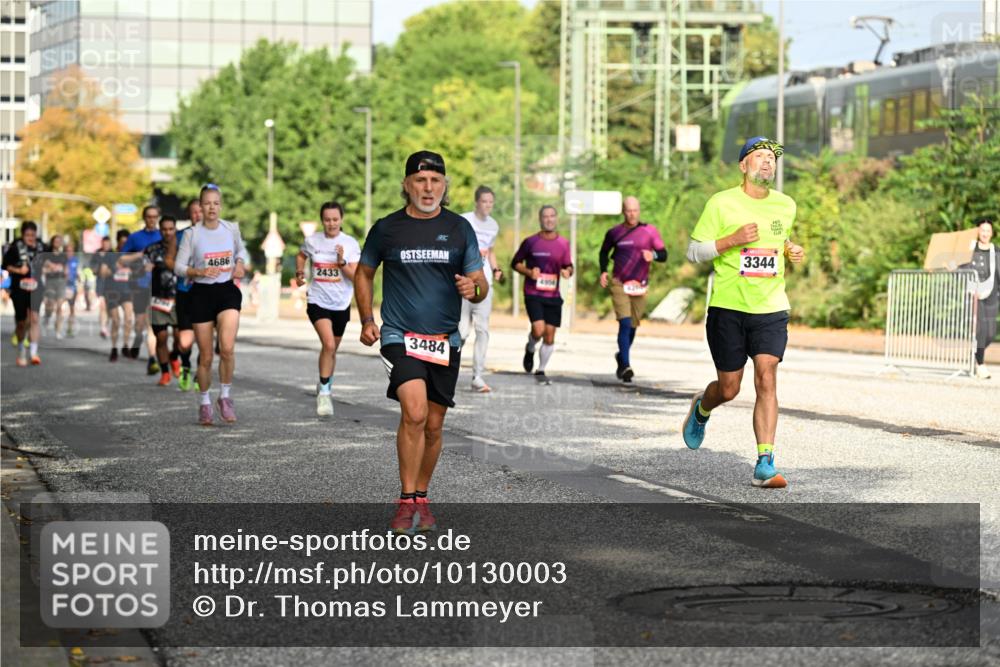 06.09.2026 - CURREX Alsterlauf Dr. Thomas Lammeyer http://msf.ph/oto/10130003 06.09.2026 09:52:02 Laufen 4686, 2433, 3344, 3484 meine-sportfotos.de