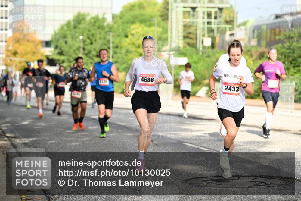 06.09.2026 - CURREX Alsterlauf Dr. Thomas Lammeyer http://msf.ph/oto/10130025 06.09.2026 09:52:05 Laufen 3126, 4686, 2433, 4956 meine-sportfotos.de