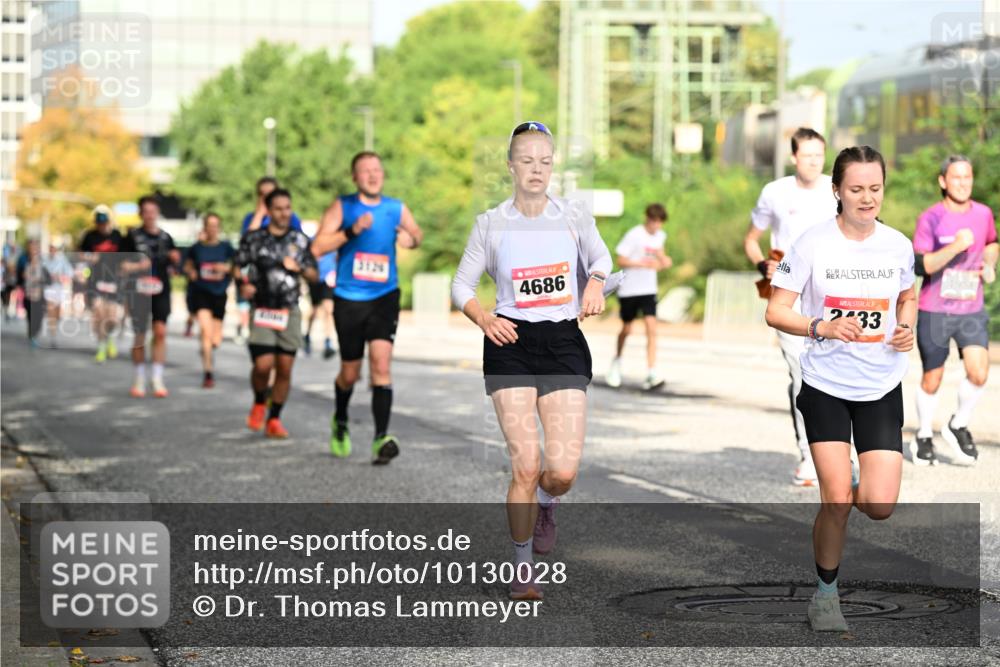 06.09.2026 - CURREX Alsterlauf Dr. Thomas Lammeyer http://msf.ph/oto/10130028 06.09.2026 09:52:06 Laufen 3129, 4686, 233, 4956 meine-sportfotos.de