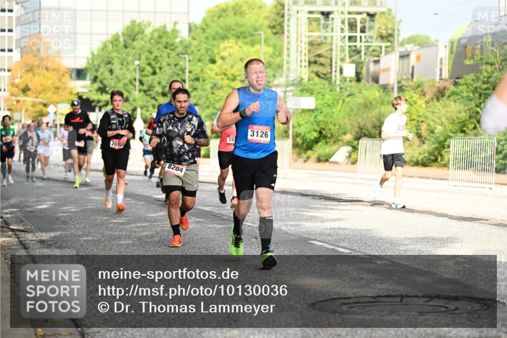 06.09.2026 - CURREX Alsterlauf Dr. Thomas Lammeyer http://msf.ph/oto/10130036 06.09.2026 09:52:07 Laufen 2011, 8204, 28, 3126 meine-sportfotos.de