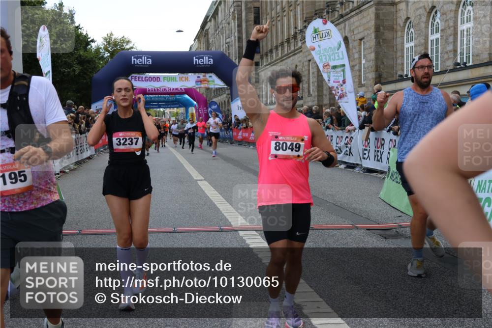 06.09.2026 - CURREX Alsterlauf Strokosch-Dieckow http://msf.ph/oto/10130065 06.09.2026 09:51:13 Ziel 2358, 3237, 4681, 4696, 4895, 5551, 5609, 5642, 5829, 5977, 6190, 6204, 6327, 6399, 8049, 8195 meine-sportfotos.de