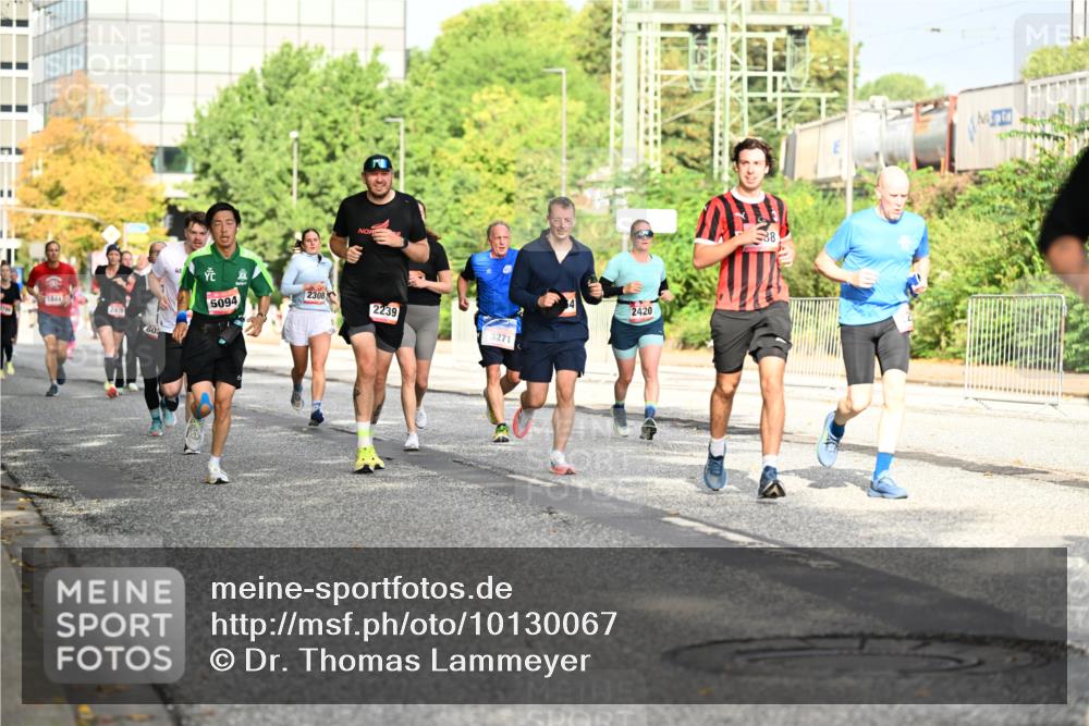06.09.2026 - CURREX Alsterlauf Dr. Thomas Lammeyer http://msf.ph/oto/10130067 06.09.2026 09:52:12 Laufen 5844, 80, 2308, 5094, 2239, 3271, 2420, 88 meine-sportfotos.de