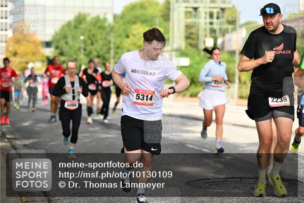 06.09.2026 - CURREX Alsterlauf Dr. Thomas Lammeyer http://msf.ph/oto/10130109 06.09.2026 09:52:17 Laufen 8086, 5314, 2239 meine-sportfotos.de