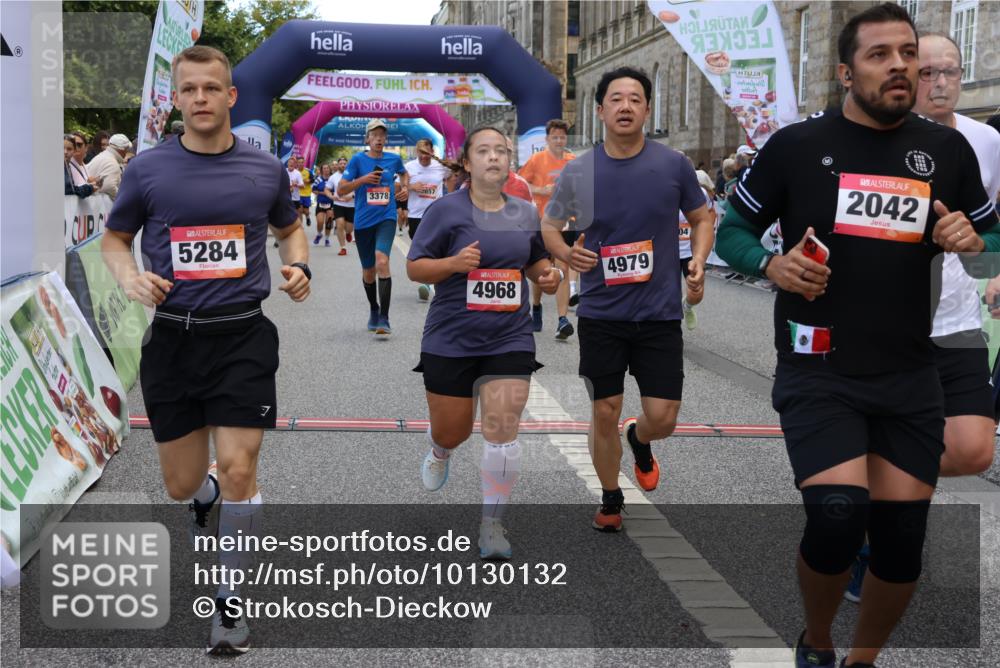 06.09.2026 - CURREX Alsterlauf Strokosch-Dieckow http://msf.ph/oto/10130132 06.09.2026 10:04:00 Ziel 2042, 2091, 2657, 2989, 3378, 3384, 3651, 3745, 3752, 3766, 4004, 4672, 4968, 4972, 4979, 5061, 5284, 5468, 6247, 8044, 8079 meine-sportfotos.de