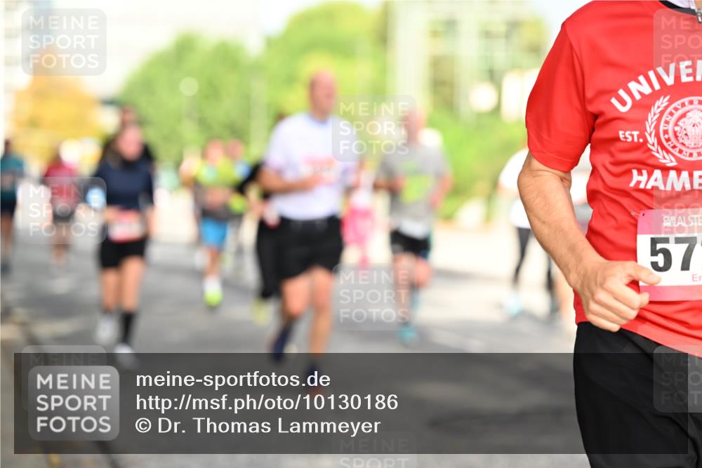 06.09.2026 - CURREX Alsterlauf Dr. Thomas Lammeyer http://msf.ph/oto/10130186 06.09.2026 09:52:24 Laufen 57 meine-sportfotos.de