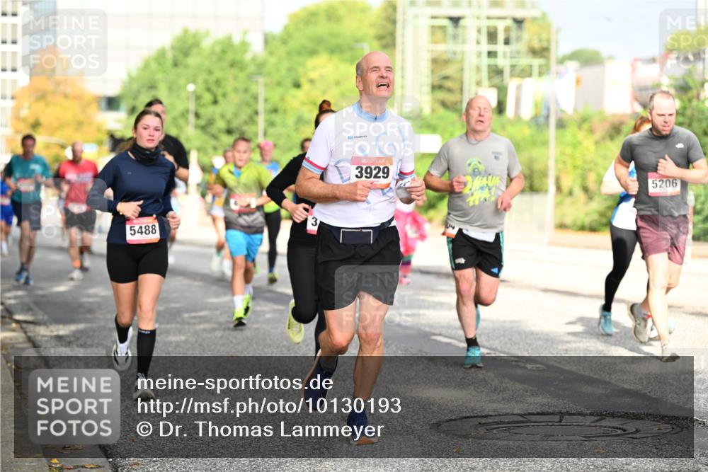 06.09.2026 - CURREX Alsterlauf Dr. Thomas Lammeyer http://msf.ph/oto/10130193 06.09.2026 09:52:25 Laufen 3, 5488, 3929, 14, 5206 meine-sportfotos.de