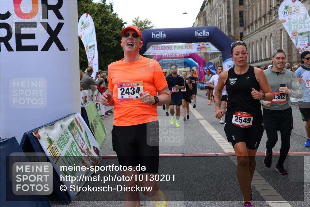 06.09.2026 - CURREX Alsterlauf Strokosch-Dieckow http://msf.ph/oto/10130201 06.09.2026 09:51:21 Ziel 2071, 2079, 2434, 2549, 2973, 2974, 3138, 3340, 3408, 3526, 3549, 3886, 4092, 4381, 4382, 4387, 4696, 5238, 5694, 5829, 5885, 6190, 6327, 6399 meine-sportfotos.de