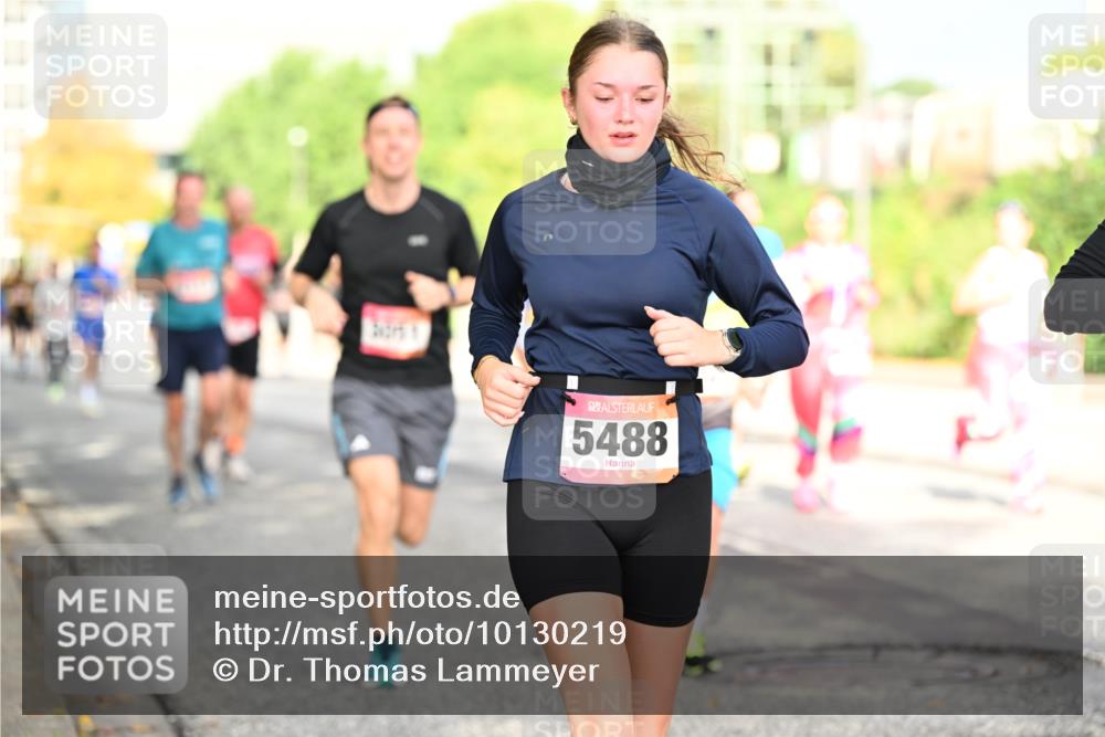 06.09.2026 - CURREX Alsterlauf Dr. Thomas Lammeyer http://msf.ph/oto/10130219 06.09.2026 09:52:27 Laufen 5488 meine-sportfotos.de