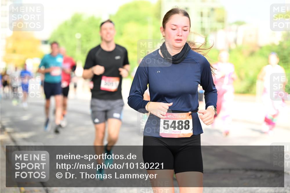 06.09.2026 - CURREX Alsterlauf Dr. Thomas Lammeyer http://msf.ph/oto/10130221 06.09.2026 09:52:27 Laufen 5488 meine-sportfotos.de