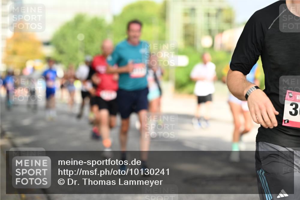 06.09.2026 - CURREX Alsterlauf Dr. Thomas Lammeyer http://msf.ph/oto/10130241 06.09.2026 09:52:30 Laufen 3 meine-sportfotos.de