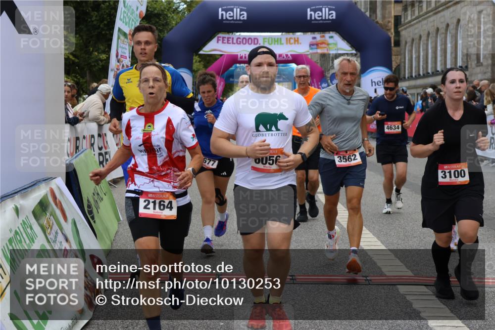 06.09.2026 - CURREX Alsterlauf Strokosch-Dieckow http://msf.ph/oto/10130253 06.09.2026 10:04:07 Ziel 2091, 2164, 2657, 2677, 3100, 3239, 3378, 3384, 3562, 3697, 3745, 3747, 3752, 4004, 4495, 4634, 4672, 4943, 5004, 5061, 5157, 5401, 5709, 6056, 8044, 8225 meine-sportfotos.de