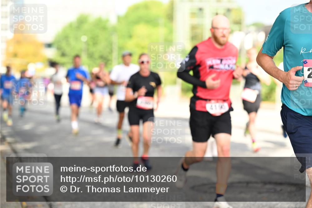 06.09.2026 - CURREX Alsterlauf Dr. Thomas Lammeyer http://msf.ph/oto/10130260 06.09.2026 09:52:31 Laufen 419, 2 meine-sportfotos.de