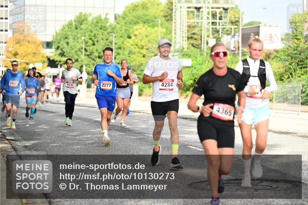 06.09.2026 - CURREX Alsterlauf Dr. Thomas Lammeyer http://msf.ph/oto/10130273 06.09.2026 09:52:33 Laufen 8211, 4135, 2277, 4284, 3225, 4365 meine-sportfotos.de
