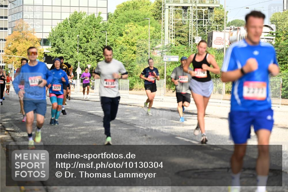 06.09.2026 - CURREX Alsterlauf Dr. Thomas Lammeyer http://msf.ph/oto/10130304 06.09.2026 09:52:36 Laufen 3225, 4949, 287 meine-sportfotos.de