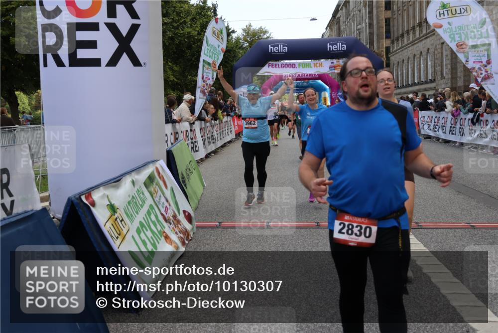 06.09.2026 - CURREX Alsterlauf Strokosch-Dieckow http://msf.ph/oto/10130307 06.09.2026 10:04:20 Ziel 2025, 2346, 2830, 3711, 3959, 3962, 4119, 4131, 4288, 4812, 5046, 5674, 5713, 6193 meine-sportfotos.de