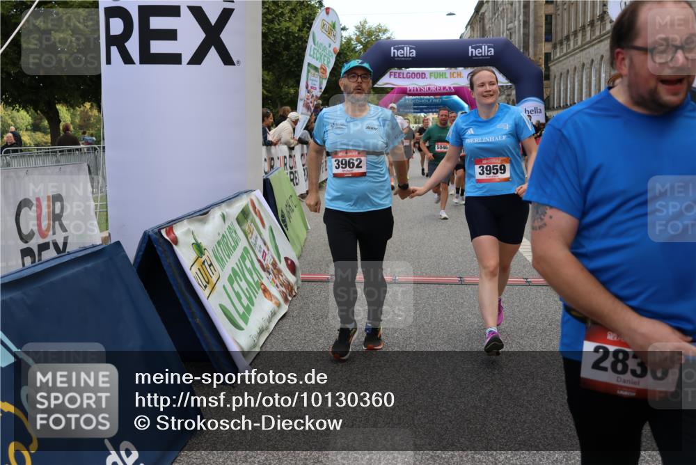 06.09.2026 - CURREX Alsterlauf Strokosch-Dieckow http://msf.ph/oto/10130360 06.09.2026 10:04:21 Ziel 2025, 2437, 2830, 3711, 3959, 3962, 4119, 4131, 4288, 4630, 4812, 5046, 5674, 5713, 6193 meine-sportfotos.de