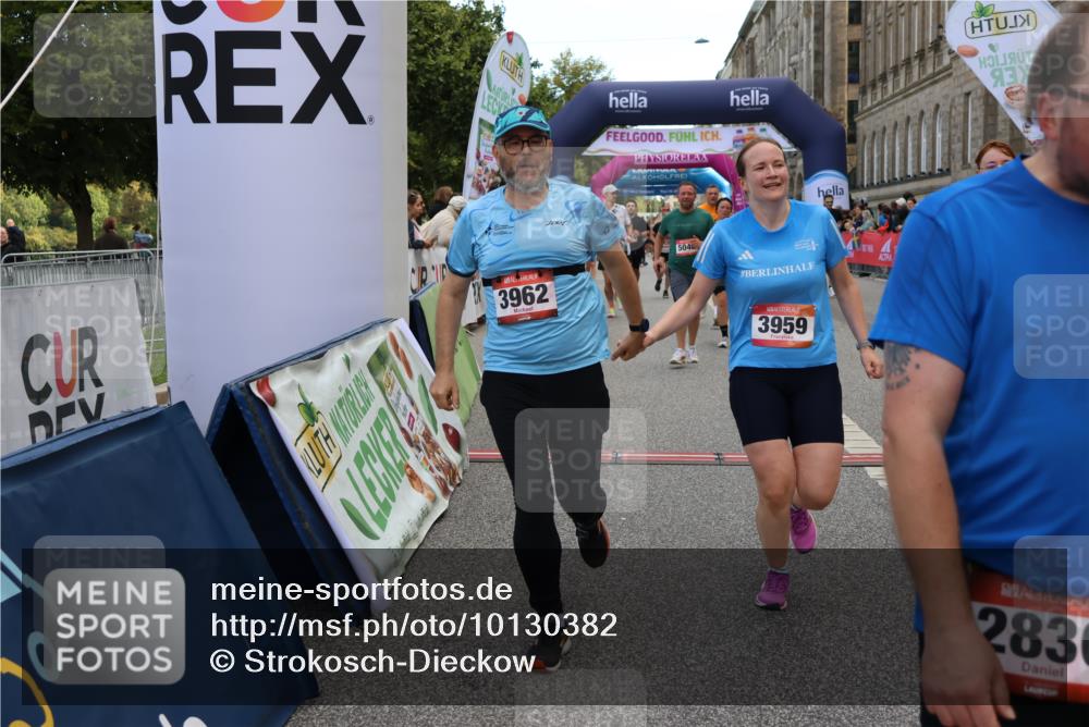 06.09.2026 - CURREX Alsterlauf Strokosch-Dieckow http://msf.ph/oto/10130382 06.09.2026 10:04:21 Ziel 2025, 2437, 2830, 3711, 3959, 3962, 4119, 4131, 4288, 4630, 4812, 5046, 5674, 5713, 6193 meine-sportfotos.de